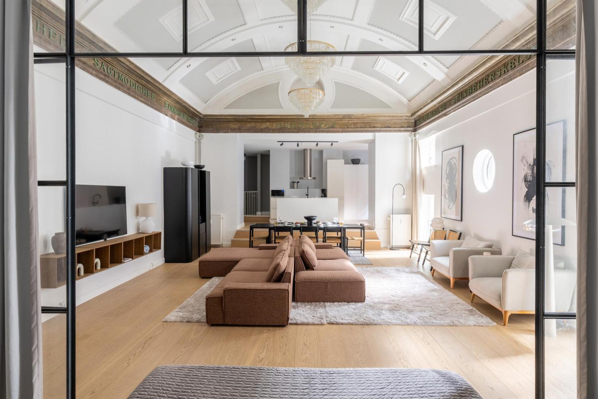 Unique 3 Bedroom In Vibrant Frederiksberg Apartamento Copenhaga