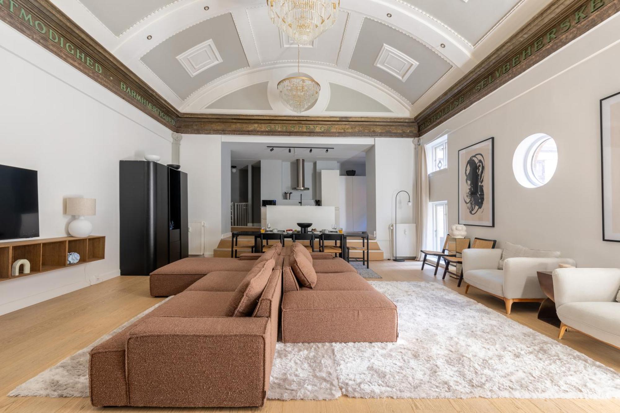 Unique 3 Bedroom In Vibrant Frederiksberg Apartamento Copenhaga