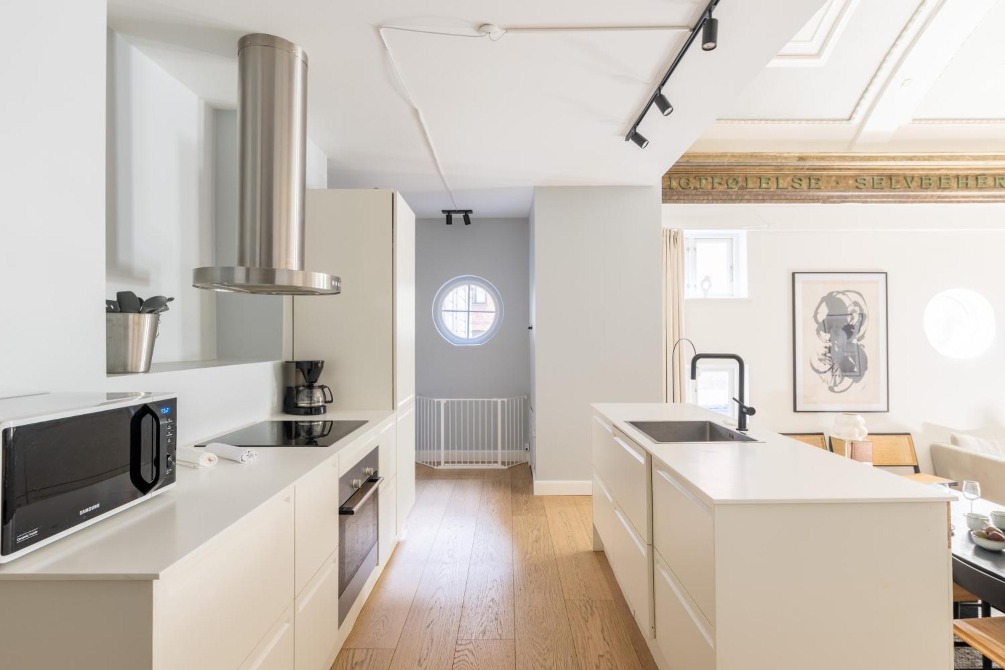 Unique 3 Bedroom In Vibrant Frederiksberg Apartamento Copenhaga